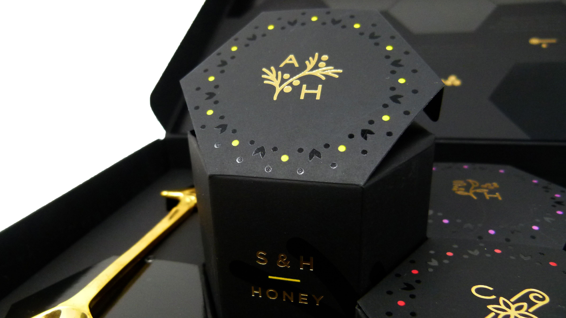 Stag&Hare Honey Packaging - PaperSpecs